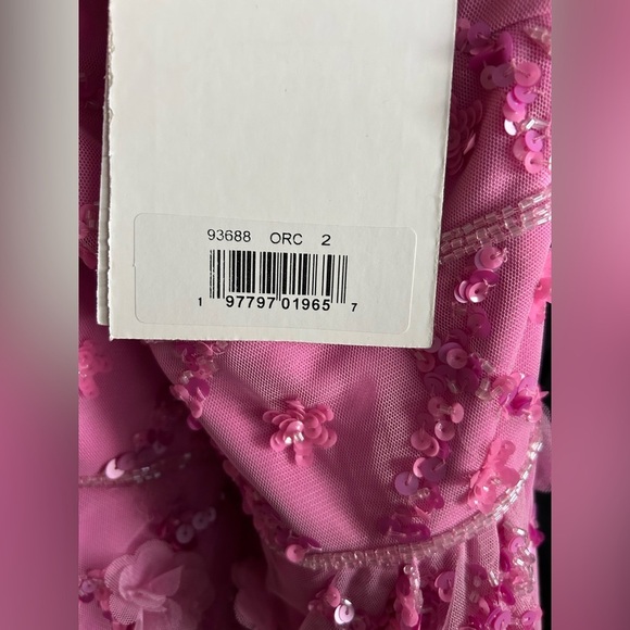 Mac Duggal 93688 EMBELLISHED ILLUSION CAPE SLEEVE TRUMPET GOWN - Picture 4 of 5